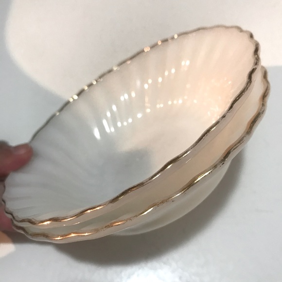 Fire King White Swirl Bowls - Picture 2 of 6
